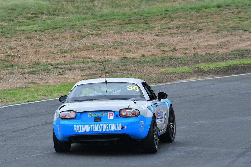 Wakefield 300 March 2026-226.jpg :: 36  R.Schmitz/B.Howard       Raceaway Track Time            Mazda MX5    