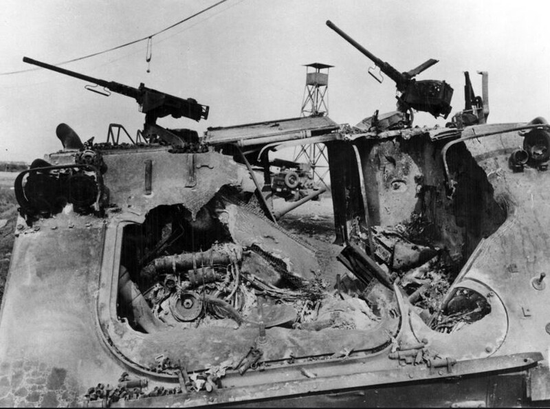 25th Inf Div (4th Cav) - V27113F.jpg :: 25th Inf Div, 4th Cav, Vietnam War - US ARMY PHOTO: M113 apc 3/4th Cavalry, 25th Infantry Division \