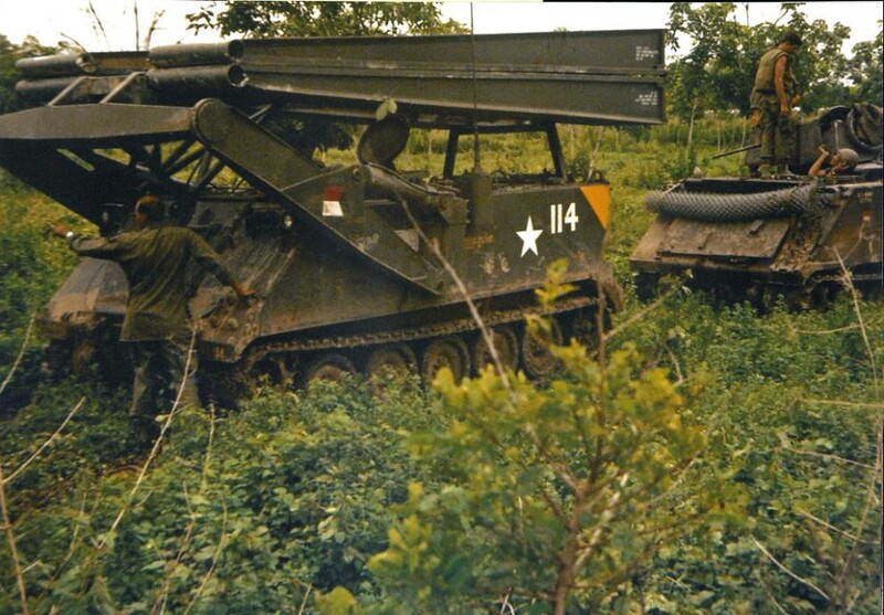 25th Inf Div (4th Cav) - V27122A.jpg :: 25th Inf Div, 4th Cav, Vietnam War - US ARMY PHOTO: M113 apc 3/4th Cavalry, 25th Infantry Division \