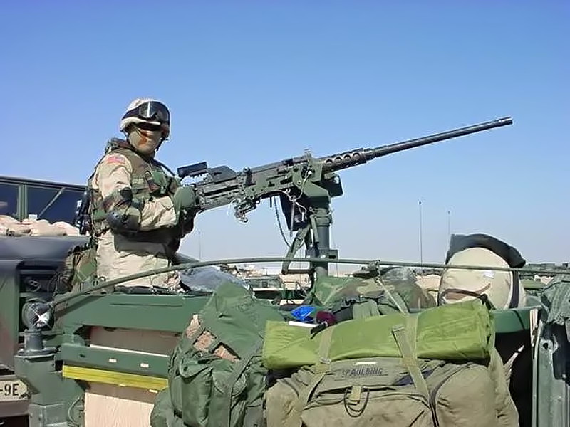 3rd Inf Div (9th Eng Bn) - A2580D.jpg :: 3rd Inf Div, 9th Eng Bn, Iraq War - US ARMY PHOTO: 1 Platoon, Bravo, 9th Eng Bn crossing the border, Operation Iraqi Freedom, 2004.
