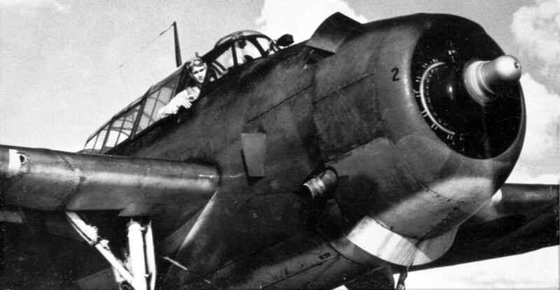 George W Bush (Pilot) - D23242F.jpg :: Bush, George W., Pilot, WW II - US NAVY PHOTO: A file photo taken in 1944 of Navy pilot George H. W. Bush in his Grumman TBF Avenger torpedo bomber.