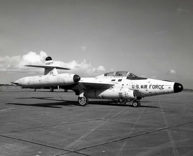 Northrop Grumman (F-89) - AA15133A.jpg :: Northrop Grumman (F-89), Scorpion, Vietnam War - US AIR FORCE PHOTO: Northrop F-89J Scorpion (S/N 53-2677) of the Wisconsin Air National Guard, 176th Fighter Interceptor Squadron, Oct 1972.