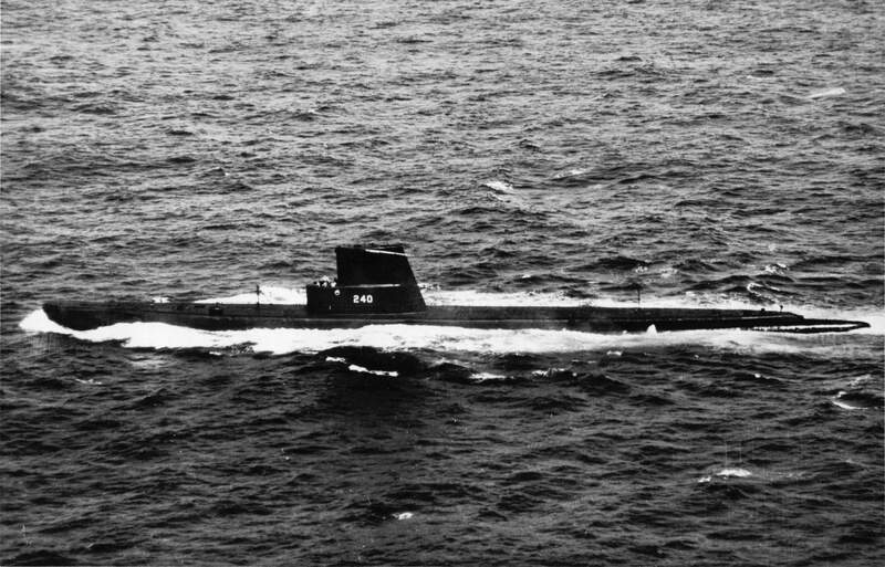 USS Angler (SS-240) - N9408J.jpg :: USS Angler (SS-240), Submarine, Vietnam War - US NAVY PHOTO: USS Angler (SSK-240) underway off New London CT., sometime in the 1960's as converted to SSK.