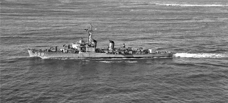 USS Ault (DD-698) - N6718L.jpg :: USS Ault (DD-698), Destroyer, Vietnam War- US NAVY PHOTO: USS Ault (DD 698) underway, circa 1959, location unknown.
