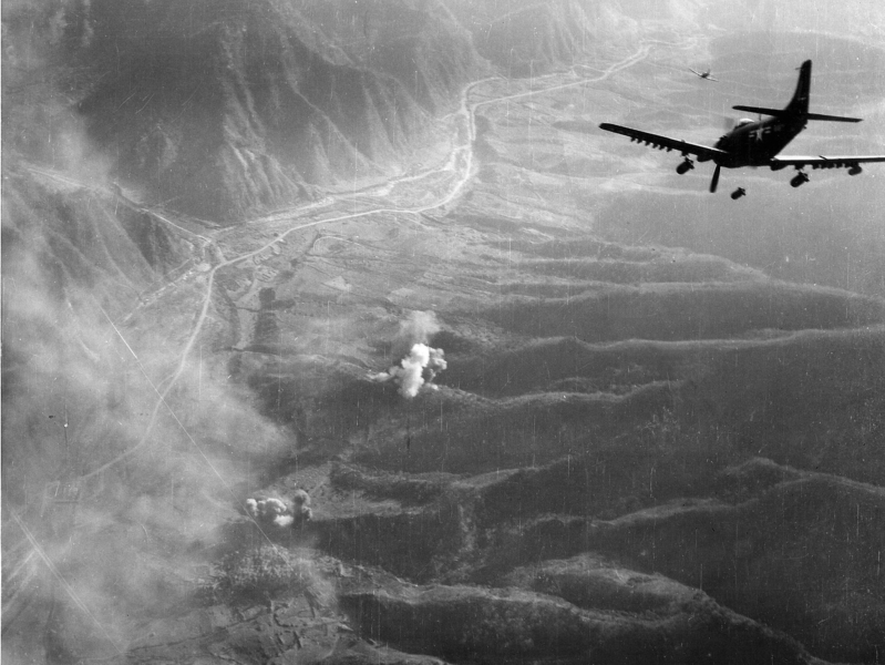 USS Bon Homme Richard (CVA-31) - N436H.jpg :: USS Bon Homme Richard (CVA-31), Aircraft Carrier Attack, Korean War - US NAVY PHOTO: An AD-4 Skyraider delivers its bombs during the Korean War. It appears to wear the tail code (\