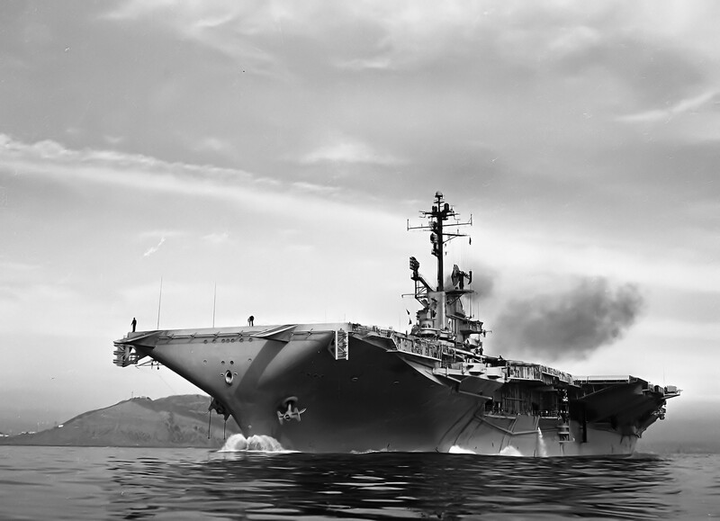 USS Bon Homme Richard (CVA-31) - N437E.jpg :: USS Bon Homme Richard (CVA-31), Aircraft Carrier Attack, Vietnam War - US NAVY PHOTO: USS Bon Homme Richard (CVA-31) departing San Diego, circa 1961-1963.