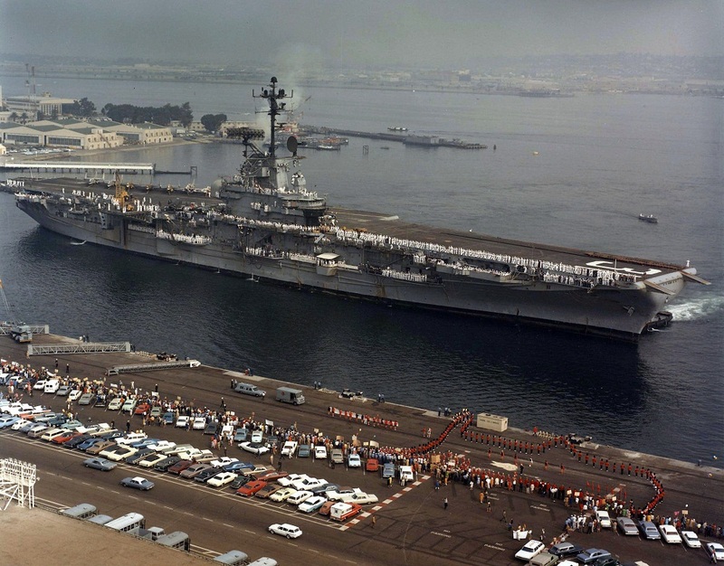 USS Bon Homme Richard (CVA-31) - N438H.jpg :: USS Bon Homme Richard (CVA-31), Aircraft Carrier Attack, Vietnam War - US NAVY PHOTO: USS Bon Homme Richard (CVA-31) mooring at Naval Air Station (NAS) North Island, San Diego, California, 10 Oct 1968. 