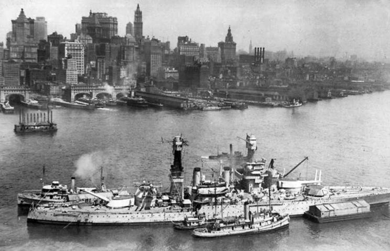 USS Colorado (BB-45) - N3157G.jpg :: USS Colorado (BB-45), Battleship, Post-WW-I - US NAVY PHOTO: USS Colorado (BB-45) fitting out in Camden N.J., 1922.
