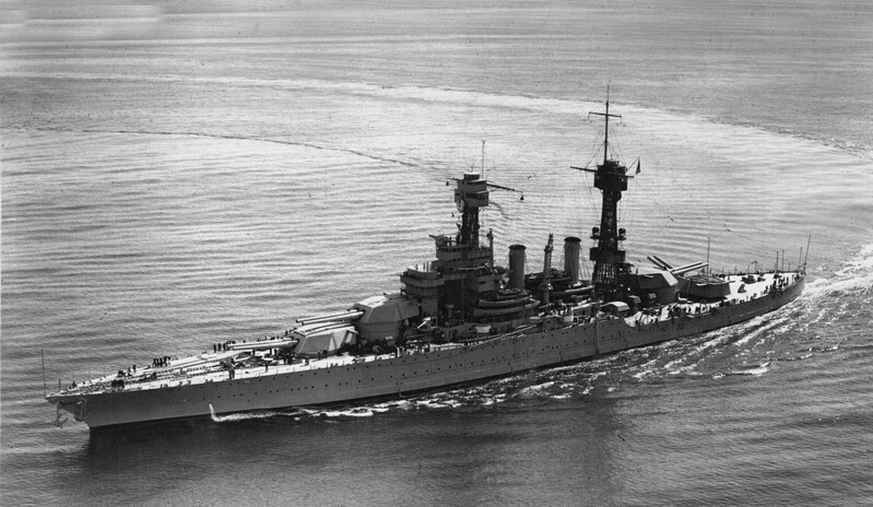 USS Colorado (BB-45) - N3157J.jpg :: USS Colorado (BB-45), Battleship, Post-WW-I - US NAVY PHOTO: USS Colorado (BB-45) comes about after making a wide turn, possibly near San Diego in Oct 1924.