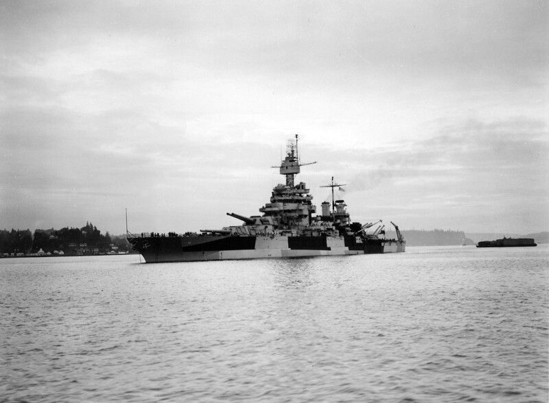 USS Colorado (BB-45) - N3160L.jpg :: USS Colorado (BB-45), Battleship, WW II - US NAVY PHOTO: Bow view, port side of the USS Colorado (BB-45) 2 Oct 1944.