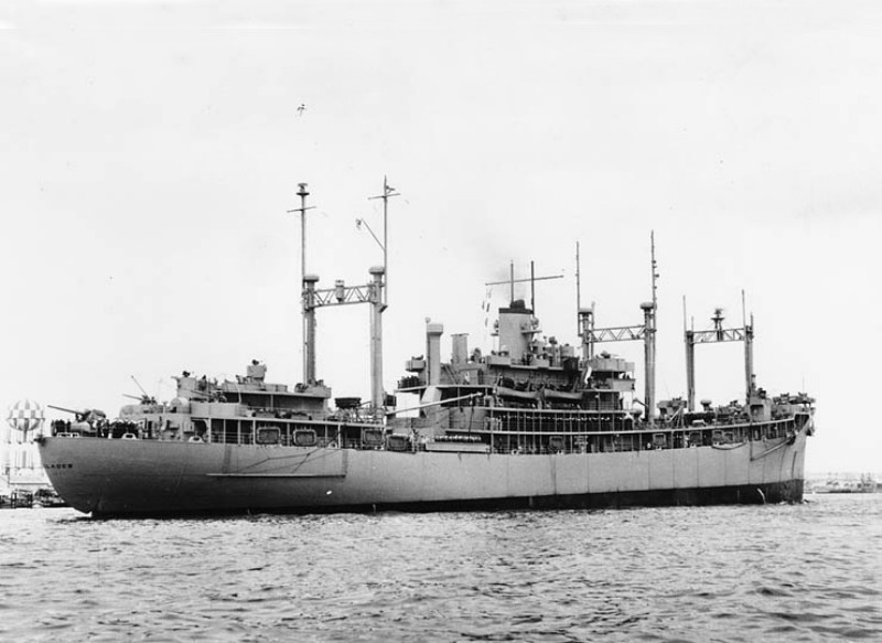 USS Everglades (AD-24) - N15461D.jpg :: USS Everglades (AD-24), Destroyer Tender, Korean-War - US NAVY PHOTO: USS Everglades (AD-24) underway, circa 1950s, location unknown.
