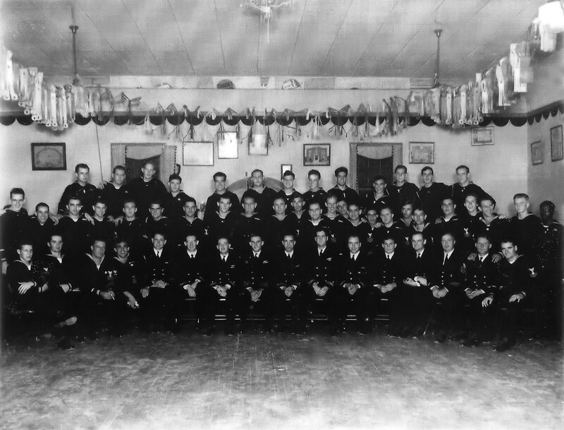 USS Hake (SS-256) - N9476M.jpg :: USS Hake (SS-256), Submarine, Attack, WW II - US NAVY PHOTO: USS Hake (SS-256) commissioning party, 30 Oct 1942.
