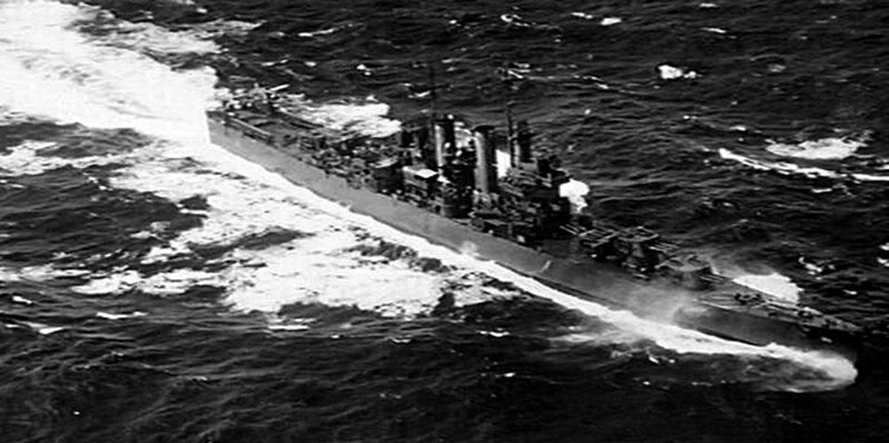 USS Helena (CL-50) - N2365F.jpg :: USS Helena (CL-50), Light Cruiser, WW II - US NAVY PHOTO: Starboard bow view of the USS Helena (CL-50) underway on 5 Mar 1943. The St. Louis class outward configuration is easily seen here by the placement of the after deckhouse, immediately abaft the second funnel, and by the twin 5\