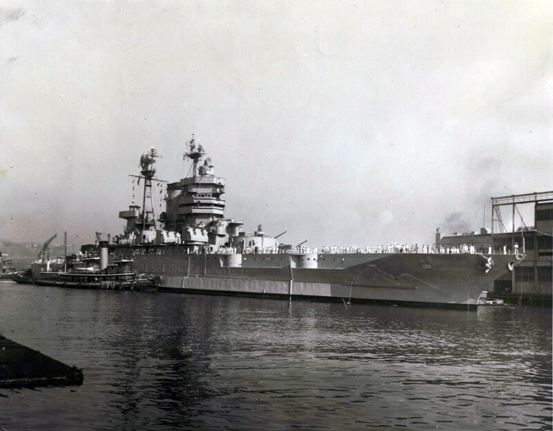 USS Mississippi (AG-128) - N38001.jpg :: USS Mississippi (AG-128), Gunnery Training Ship, Post-WW II - US NAVY PHOTO: USS Mississippi (AG-128) arrives in NYC, 28 Oct 1949.

