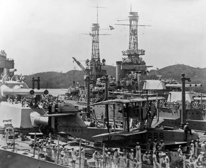 USS Mississippi (BB-41) - N3117F.jpg :: USS Mississippi (BB-41), Battleship, Post-WW I - US NAVY PHOTO: USS Maryland (BB-46) and her scout planes & USS Mississippi (BB-41) in the Panama Canal, Apr 1927.