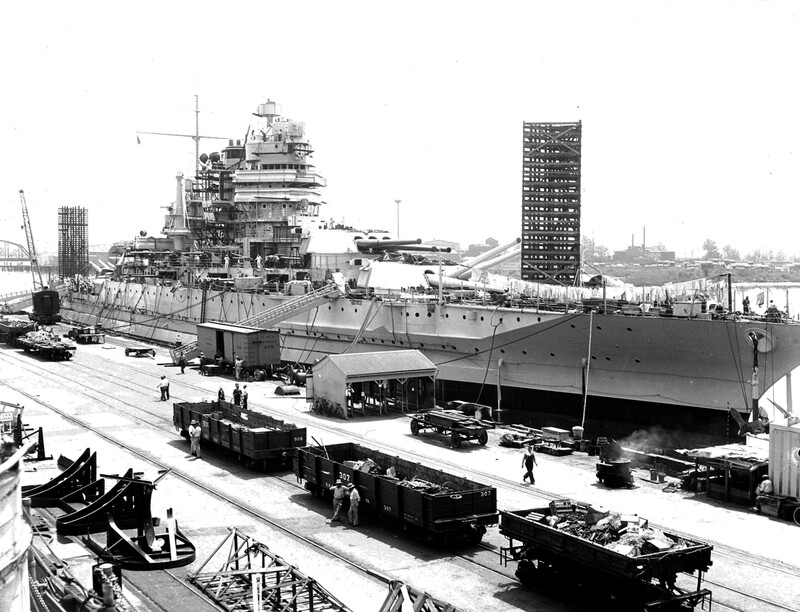 USS Mississippi (BB-41) - N3117K.jpg :: USS Mississippi (BB-41), Battleship, Post-WW I - US NAVY PHOTO: USS Mississippi (BB-41) preparing to leave the Norfolk Navy Yard in Portsmouth, Virginia, 17 Aug 1933.