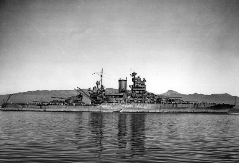 USS Mississippi (BB-41) - N3120M.jpg :: USS Mississippi (BB-41), Battleship, WW II - US NAVY PHOTO: On 6 Dec 1942, after participating in exercises off Hawaii, she steamed with troop transports to the Fiji Islands, returning to Pearl Harbor 2 Mar 1943. USS Mississippi (BB-41) appears here on 3 Mar 1943 in Hawaii.