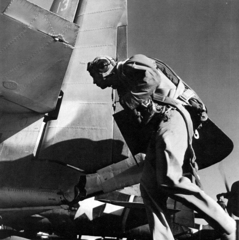 USS Monterey (CVL-26) - N613A.jpg :: USS Monterey (CVL-26), Light Aircraft Carrier, WW II - US NAVY PHOTO: A Navy pilot hurries to his torpedo-bomber on the USS Monterey (CVL-26) to take part in a strike against Guam, Jul 1944.