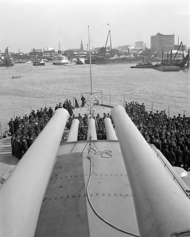 USS Nevada (BB-36) - N3059F.jpg :: USS Nevada (BB-36), Battleship, WW I - US NAVY PHOTO: Stern view of either USS Nevada (BB-36) or USS Oklahoma (BB-37) is shown here circa 1918 - 1920, in Boston harbor.