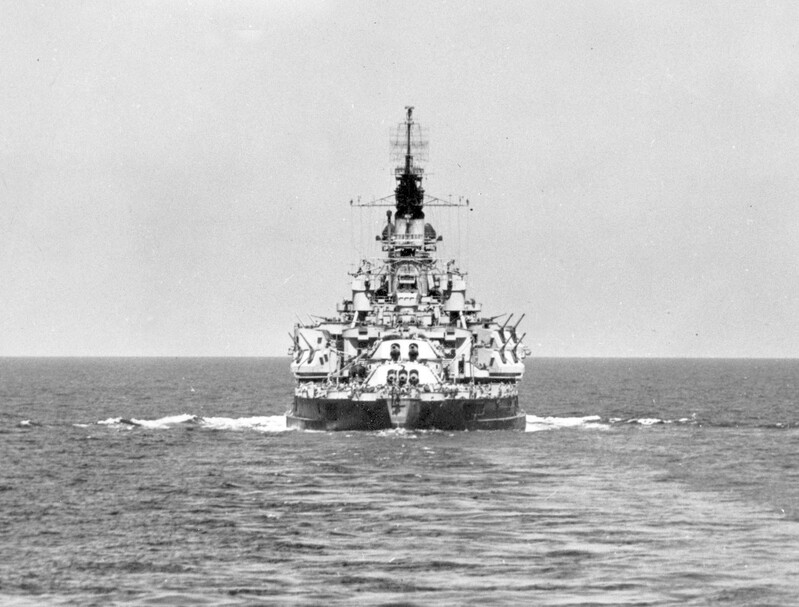 USS Nevada (BB-36) - N3063F.jpg :: USS Nevada (BB-36), Battleship, WW II - US NAVY PHOTO: Stern view of someone you would not want to meet in a dark alley, USS Nevada (BB-36).