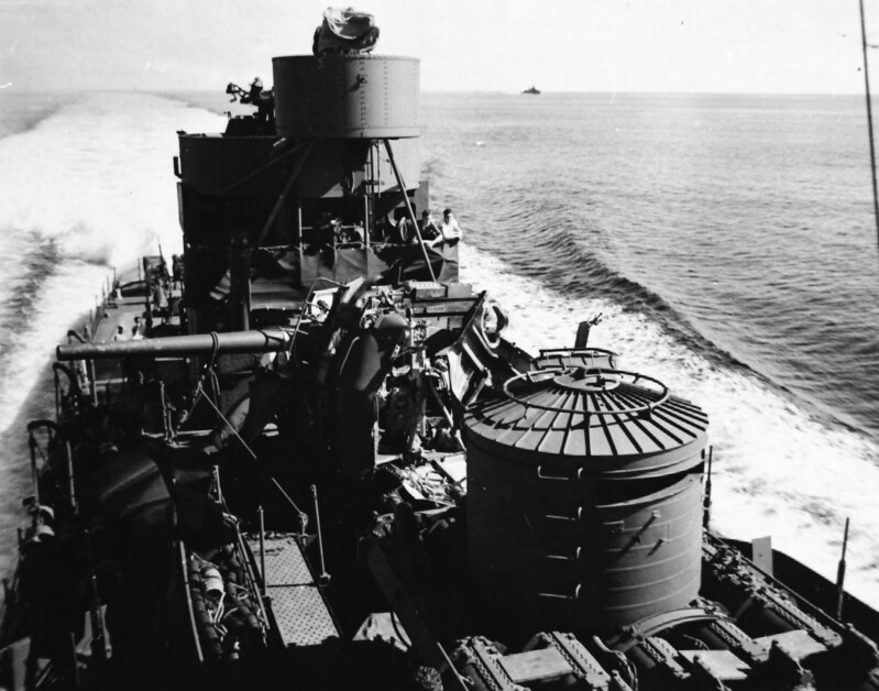 USS Nicholas (DD-449) - N4698A.jpg :: USS Nicholas (DD-449), Destroyer, WW II - US NAVY PHOTO: Damage aboard the USS Nicholas (DD-449) due to fire, 28 Jun 1943.
