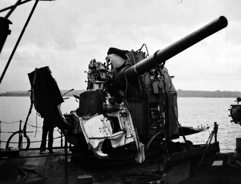 USS Nicholas (DD-449) - N4699A.jpg :: USS Nicholas (DD-449), Destroyer, WW II - US NAVY PHOTO: Damage aboard the USS Nicholas (DD-449) due to fire, 28 Jun 1943.
