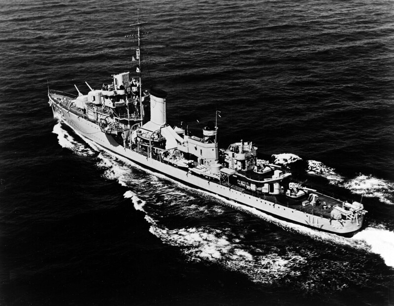 USS Patterson (DD-392) - N4362M.jpg :: USS Patterson (DD-392), Destroyer, Post-WW I - US NAVY PHOTO: USS Patterson (DD-392) underway, circa 1939.

