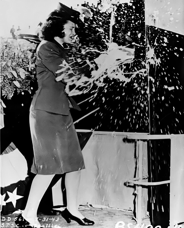 USS Prichett (DD-561) - N5483B.jpg :: USS Prichett (DD-561), Destroyer, WW II - US NAVY PHOTO: USS Pritchett (DD-561) christening, 31 Jul 1943.
