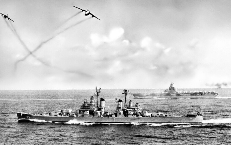 USS Saint Paul (CA-73) - N1913G.jpg :: USS Saint Paul (CA-73), Heavy Cruiser, Vietnam War - US NAVY PHOTO: USS Saint Paul (CA-73) escorting the aircraft carrier USS Hancock (CVA-19) while two Douglas A3D-2 Skywarrior of Heavy Attack Squadron VAH-4 Det.D \