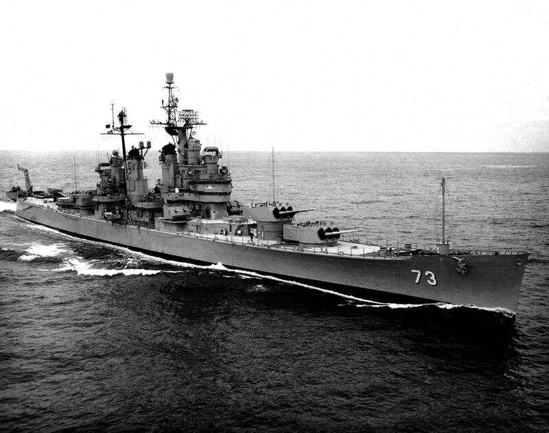 USS Saint Paul (CA-73) - N1914B.jpg :: USS Saint Paul (CA-73), Heavy Cruiser, Vietnam War - US NAVY PHOTO: USS St. Paul (CA-73) in Nov 1964. She is the Flag Ship of the US First Fleet. Note that her forward 5 inch gun mount is removed in this photo.