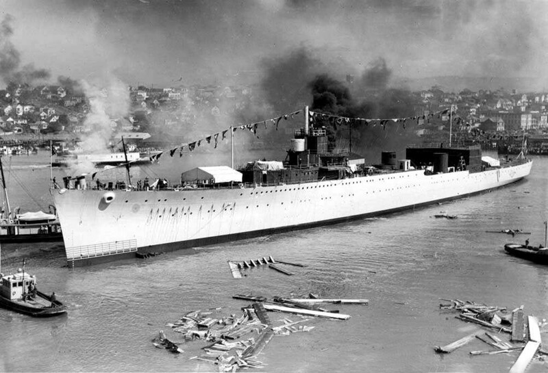 USS San Francisco (CA-38) - N1803F.jpg :: USS San Francisco (CA-38), Heavy Cruiser, Post-WW I - US NAVY PHOTO: The USS San Francisco (CA-38), minutes after being launched n 9 Mar 1933. Note all the debris in the water from the launching. Think of the field day that the naturalist and EPA would have now.
