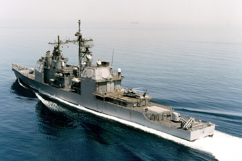 USS San Jacinto (CG-56) - N25924K.jpg :: USS San Jacinto (CG-56),Guided Missile Cruiser, Iraq War - US NAVY PHOTO: The cruiser USS San Jacinto (CG-56) underway in the Persian Gulf. The USS San Jacinto is forward deployed with the aircraft carrier USS John C. Stennis (CVN-74) in the Persian Gulf in support of Operation Southern Watch - 20 May 1998. U.S. Navy photo by Photographer's Mate 1st Class James M. Williams.