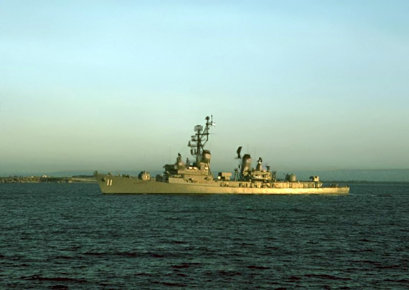 USS Sellers (DDG-11) - N25946N.jpg :: USS Sellers (DDG-11), Guided Missile Cruiser, Post-Vietnam War - US NAVY PHOTO: USS Sellers (DDG-11) off Guantanamo Bay, Cuba 28 Sep 1965.