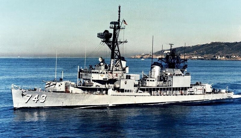 USS Southerland (DD-743) - N7111K.jpg :: USS Southerland (DD-743), Destroyer, WW II - US NAVY PHOTO: USS Southerland (DD-743), undated, location unknown.

