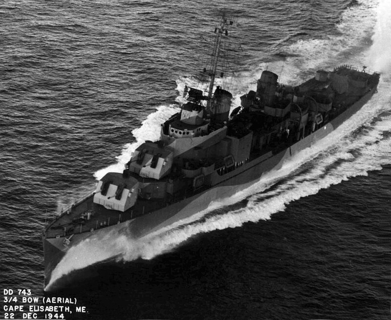 USS Southerland (DD-743) - N7111L.jpg :: USS Southerland (DD-743), Destroyer, WW II - US NAVY PHOTO:  USS Southerland (DD-743) Boston Navy Yard, 6 Jan 1945.
