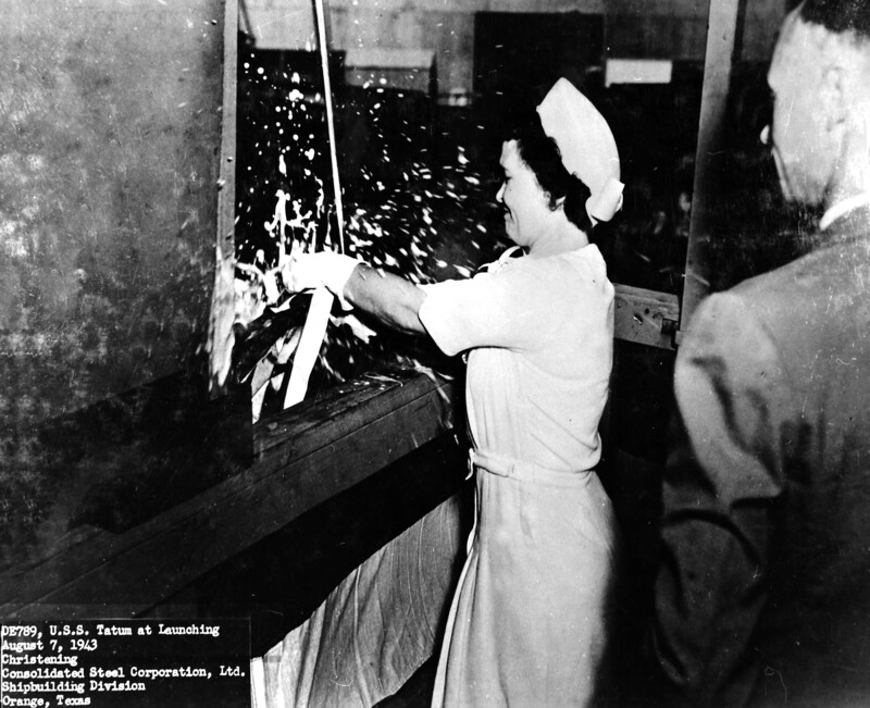 USS Tatum (DE-789) - N12849B.jpg :: USS Tatum (DE-789), Destroyer Escort, WW II - US NAVY PHOTO: USS Tatum (DE-789) Christening at Orange, TX with Mrs. L.A. Tatum, 7 Aug 1943.