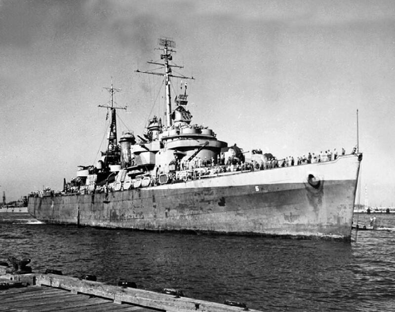 USS Terror (CM-5) - N12899L.jpg :: USS Terror (CM-5), Cargo Ship-Minelayer, WW II - US NAVY PHOTO: USS Terror (CM-5) arriving at Pearl Harbor in May 1945 after being damaged by a Kamikaze on 1 May 1945 off Okinawa. The Kamikaze struck in the dark area under the after stack and mainmast and cost the ship 171 casualties including 48 dead and missing. The deflectors just under the funnel caps were fitted in Sep 1944.