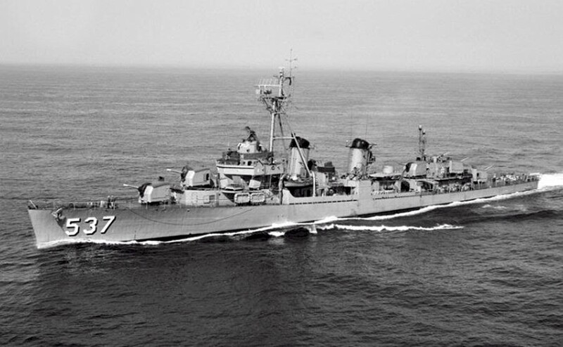 USS The Sullivans (DD-537) - N5274D.jpg :: USS The Sullivans (DD-537), Destroyer, WW II - US NAVY PHOTO: USS The Sullivans (DD-537), date and location unknown.
