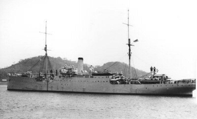 USS Vestal (AR-4) - N20152.jpg :: USS Vestal (AR-4), Repair Ship, Post-WW I - US NAVY PHOTO: USS Vestal (AR-4) underway, circa 1939, location unknown.
