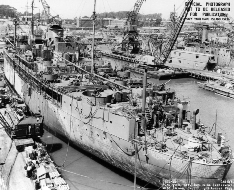 USS Vestal (AR-4) - N20152M.jpg :: USS Vestal (AR-4), Repair Ship, WW II - US NAVY PHOTO: USS Vestal (AR-4) on the (north side) of the pier across from USS Pelias (AS-14) at Mare Island Navy Yard, 13 Aug 1944 while undergoing repair and modification. YD-98 and the a small portion of YD-84 are seen at the opposite pier (south side).