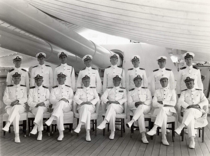 USS West Virginia (BB-48) - N3182L.jpg :: USS West Virginia (BB-48), Battleship, Post-WW I - US NAVY PHOTO: USS West Virginia (BB-48) officers and CinCus staff pose under one of the ship's 16\