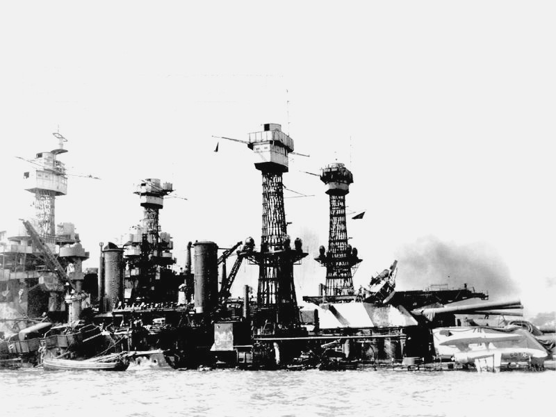 USS West Virginia (BB-48) - N3183L.jpg :: USS West Virginia (BB-48), Battleship, WW II - US NAVY PHOTO: Attack on Pearl Harbor, 7 Dec 1941: USS West Virginia (BB-48) sunk at anchor after her fires were put out. Her OS2U plane upside down on her deck with another plane burned out on the catapult. USS Tennessee (BB-43) is inboard. Note radar on West Virginia's foremast.