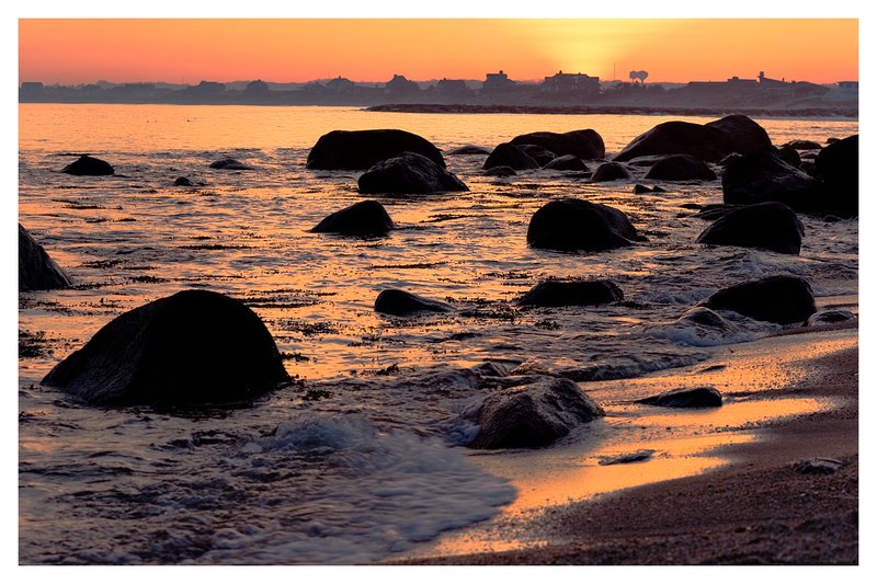 Weekapaug surf.jpg :: Weekapaug R.I. - The setting sun's colors are reflected in the turbulent surf.