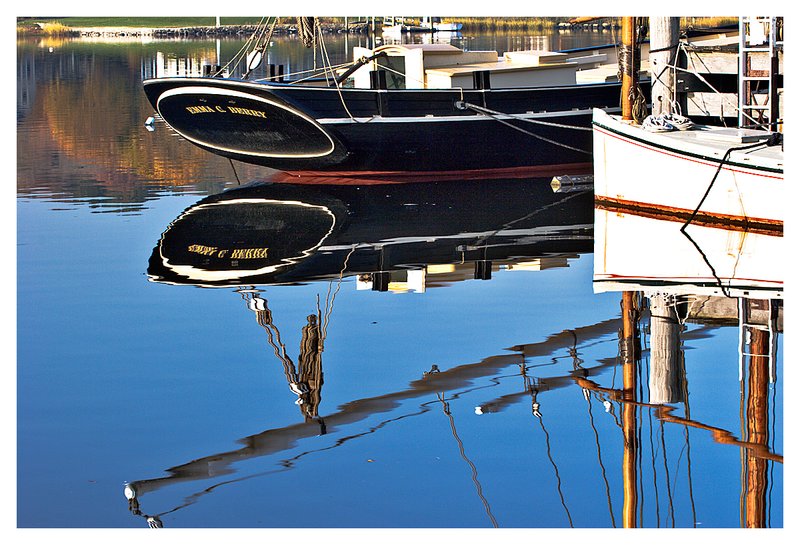 autumn river reflection.jpg :: Mystic - Historic watercraft of the Mystic Seaport reflected in Mystic River at dawn.