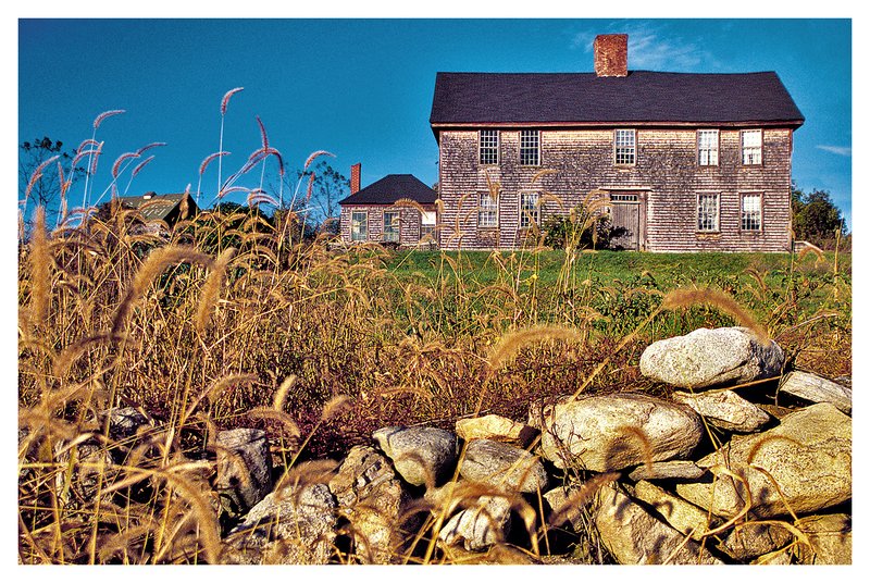 old farm house.jpg :: Pawcatuck - The 300 year old Davis family home.