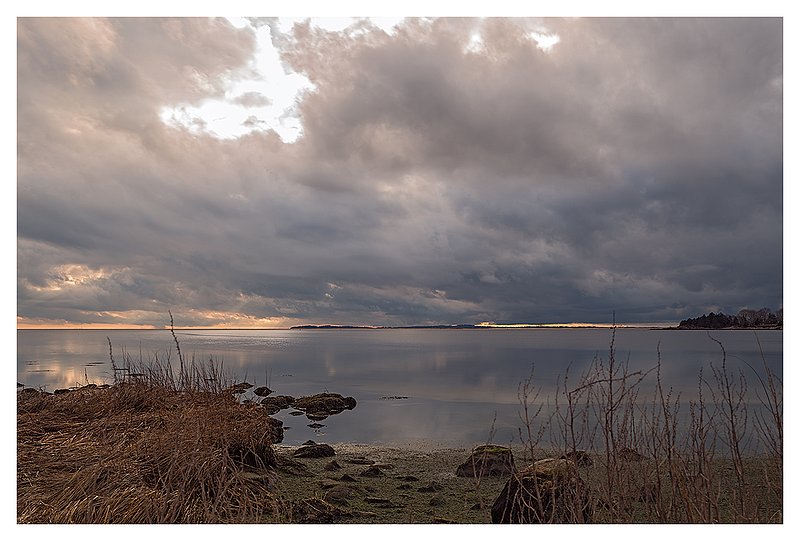 Winter-Sky-Barn-Island.jpg