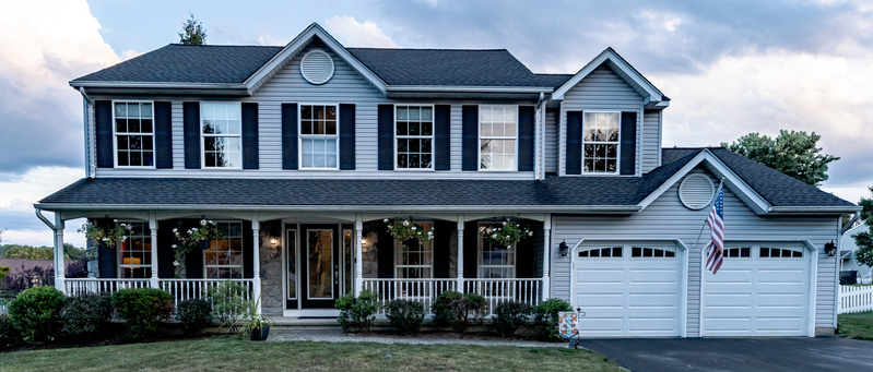 1019 Riverwalk Dr-1.jpg