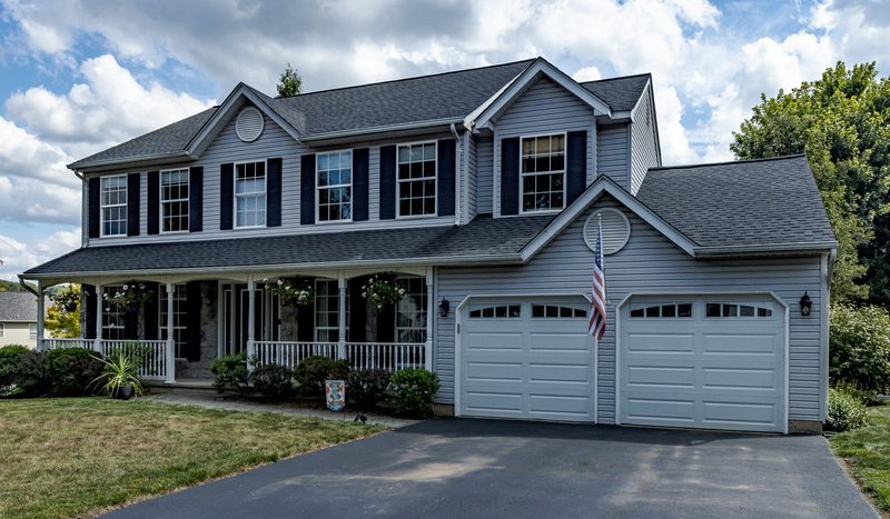 1019 Riverwalk Dr-3.jpg