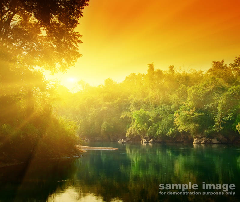 nature-bp-0161.jpg :: brilliant sunset over lush lake