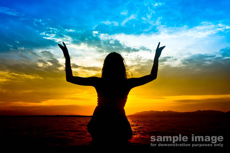 sillouettes-sp-012.jpg :: silouette of a person